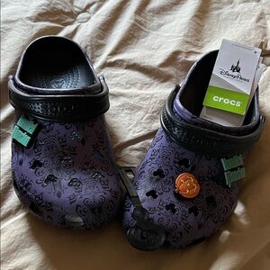 CROCS Haunted mansion Size 8
